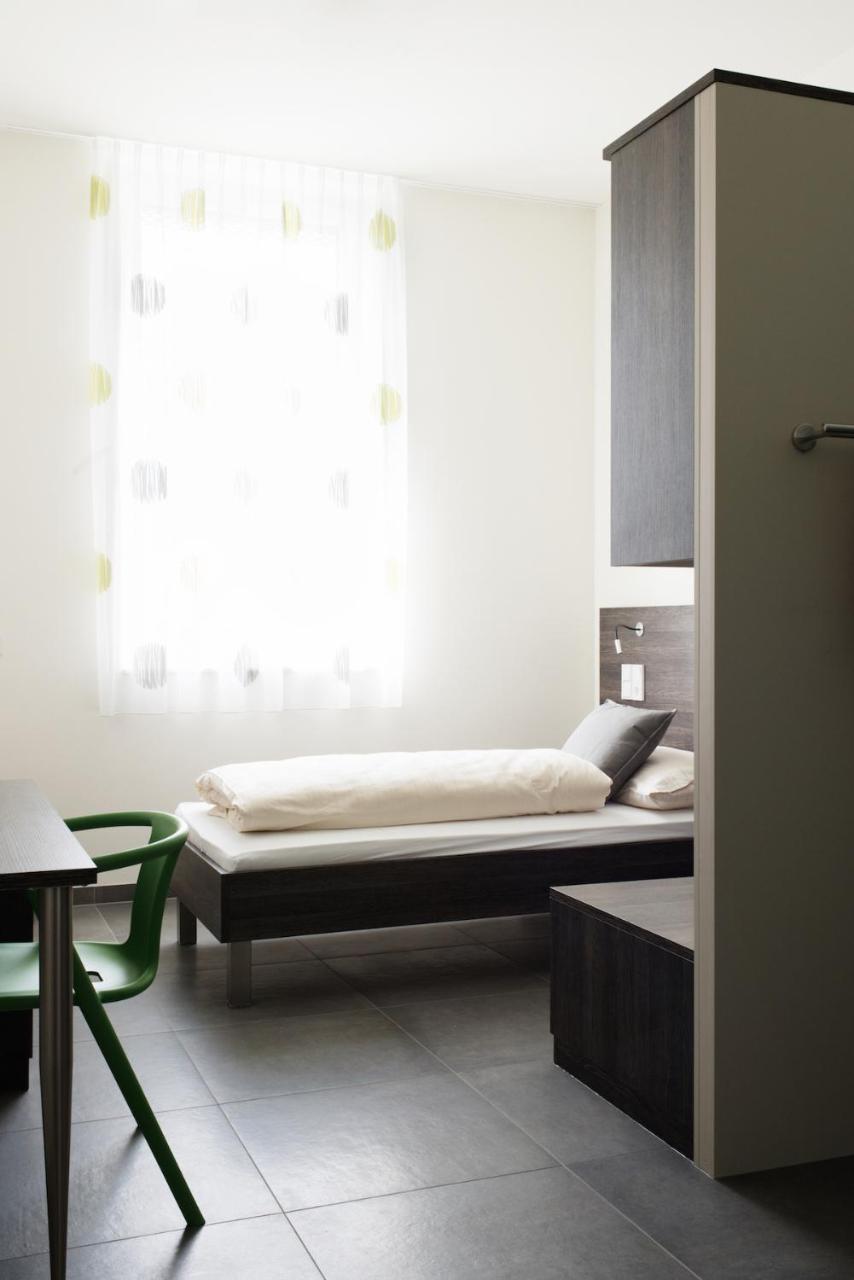 eee hotel Traun Buitenkant foto